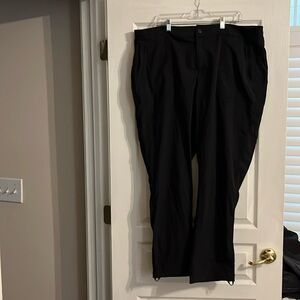 Athleta Black Trekkie Hike Pants Size 22
